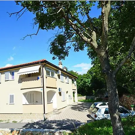 Apartma Jasmin 诺维·维诺多尔斯基